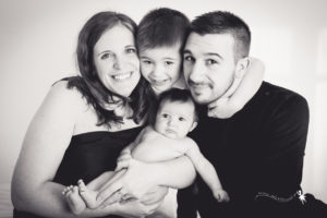 nouveau né - enfants - famille - témoignage -famille -edwina-issaly-photographe